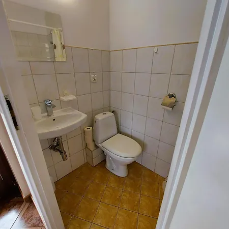 Pensjonat Roztoki 4a